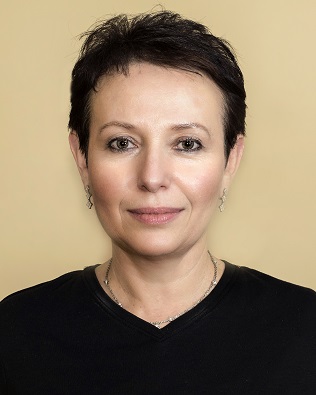 Dr. Elena Rozenberg